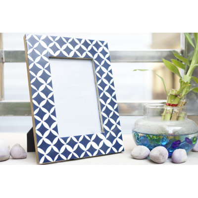 Oecusse Picture Frame
