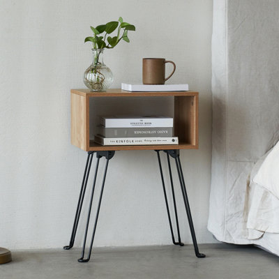 Table de chevet en rotin - Table d'appoint Boho-Chic avec pieds en métal massif et table de bout avec rangement pour le salon de la chambre à coucher, couche unique avec tiroir