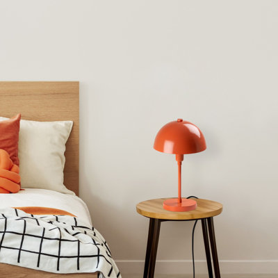 Lampe de table moderne orange, corps en métal, 7,9 x 7,9 x 13,8 pouces | Prise E14 (40 W maximum), interrupteur marche / arrêt sur un câble de 78,7 pouces | Conception élégante et élégante, parfaite pour la décoration intérieure et les tables de chevet, indice de protection IP20