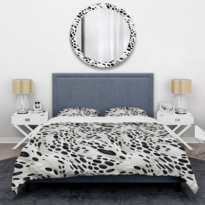 White And Black Snow Leopard Spots - Geometric Duvet Cover Set