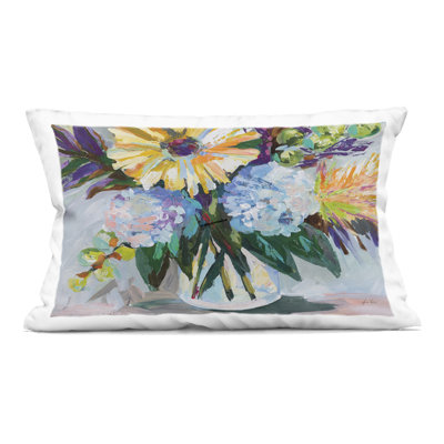 Coussin décoratif imprimé Summer Blooms Bouquet, design par Jeanette Vertentes