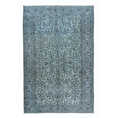 Tapis turc fait à la main à motifs floraux 5,3 x 8 pi sur fond teint en bleu clair