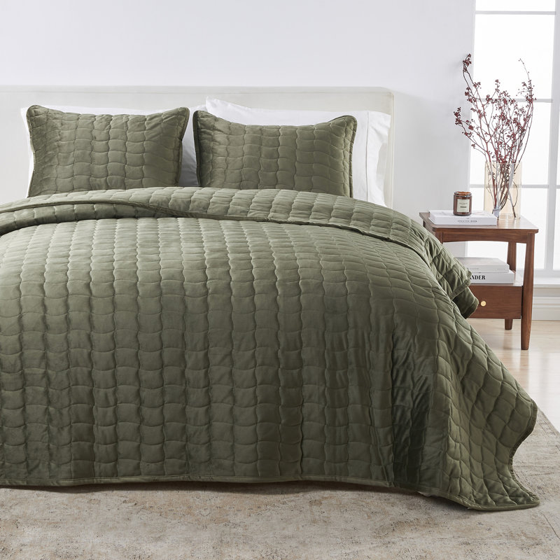 Sitched Velvet Quilt Set, Cappuccino, California King Quilt + 2 King Shams