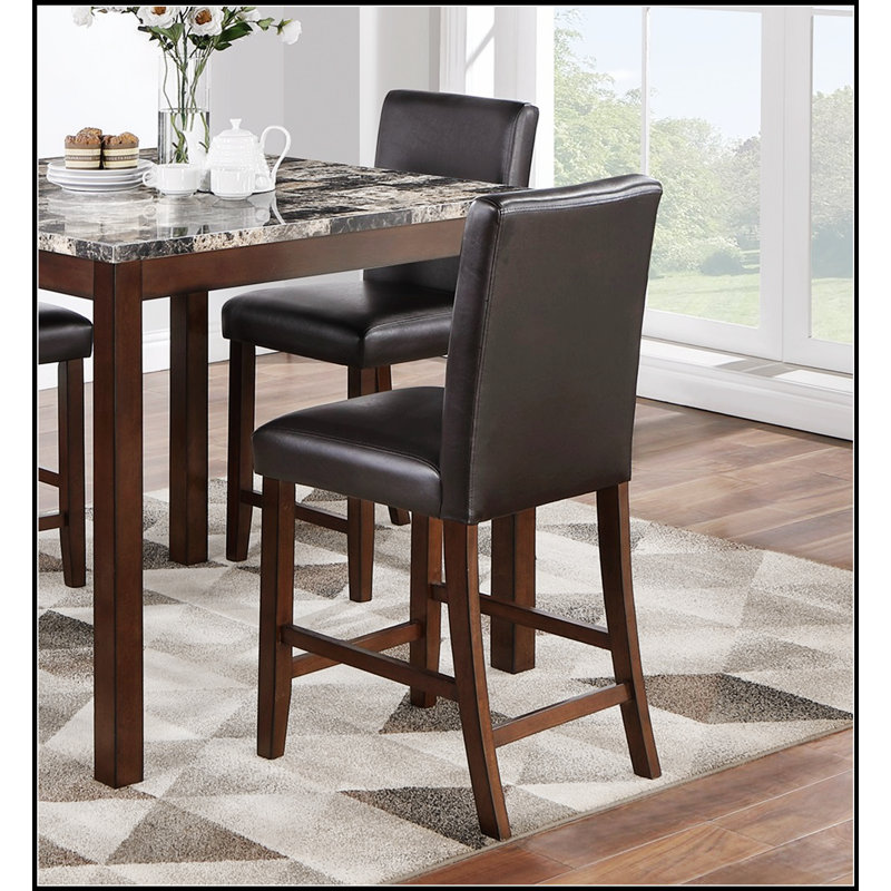 Ensemble de salle à manger à hauteur de comptoir 5 pièces Classic Espresso avec table en faux marbre et chaises hautes en similicuir pour un repas élégant