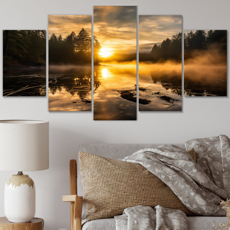 Misty Morning Over The River avec Golden Sunrise I - décoration murale lac - 5 panneaux