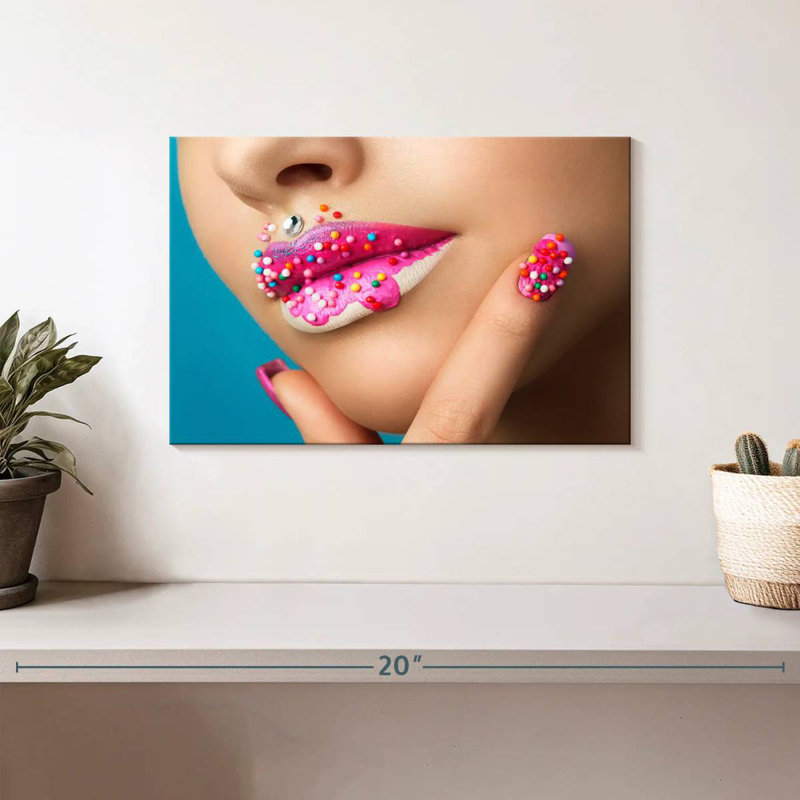 Shuttleworth Sweet As Cupcake Nails, H 8 po x l 12 po