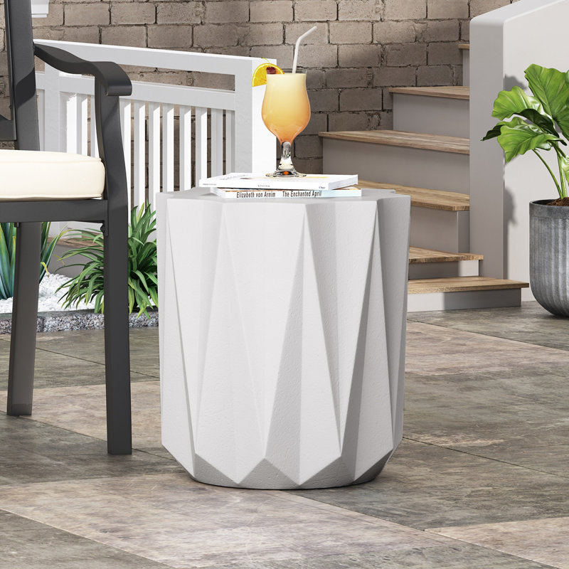 Table d'appoint d'extérieur en béton léger