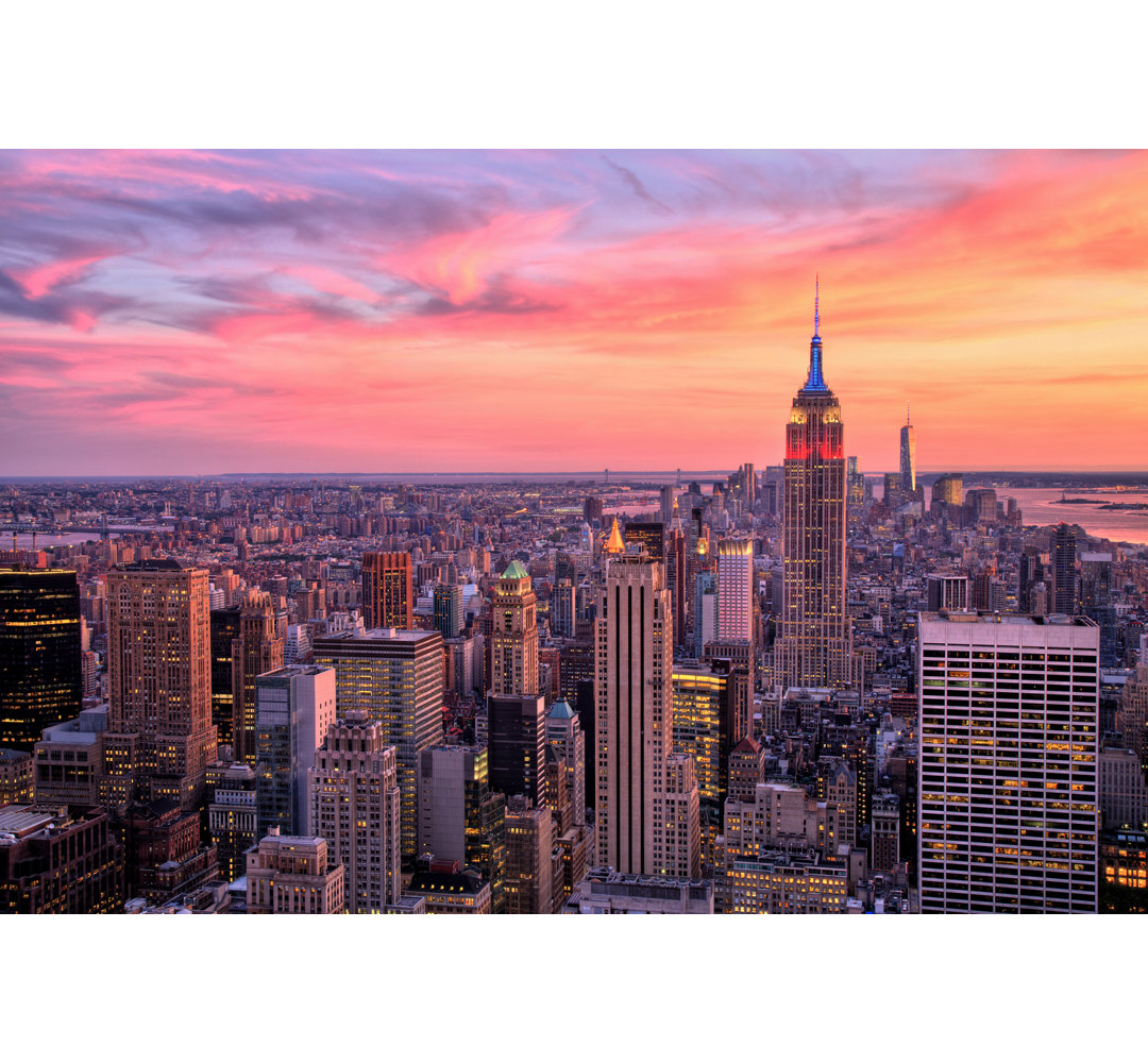 Empire State Building - Photograph on Canvas Hokku Designs 
