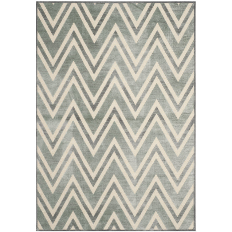Haileymarie Performance Chevron Rug