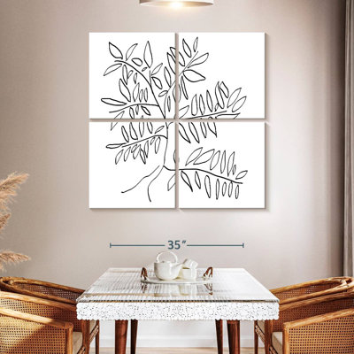 Harnek, un arbre noir et blanc