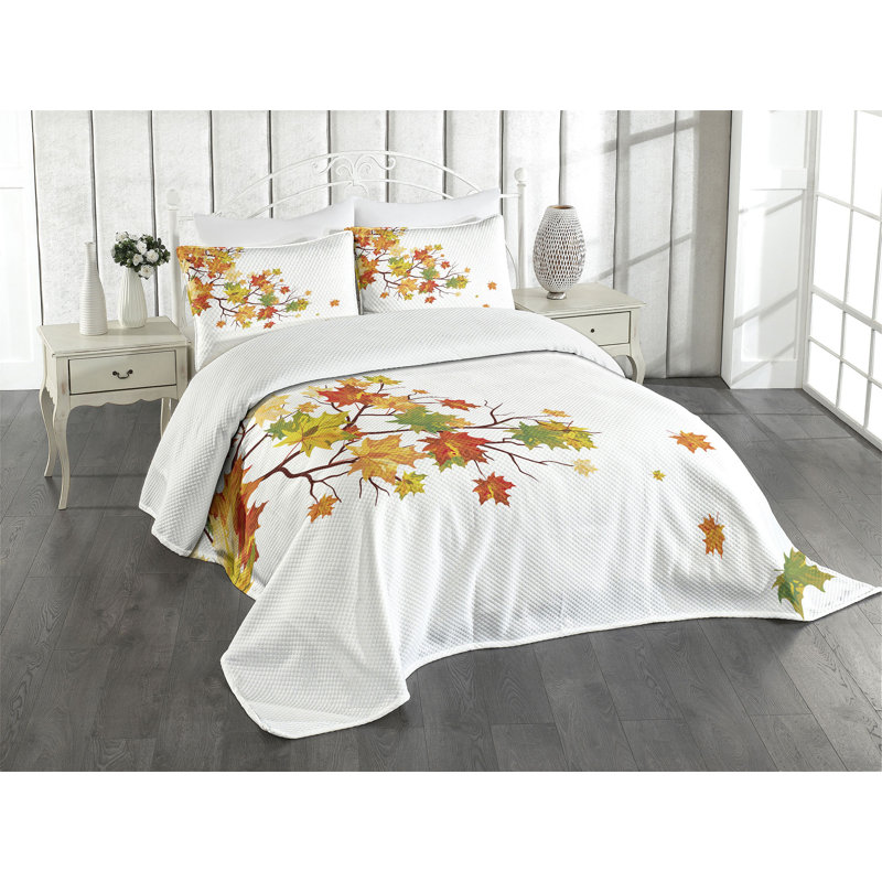 King White Quilted Bedspread Set with Autumn Leaves
