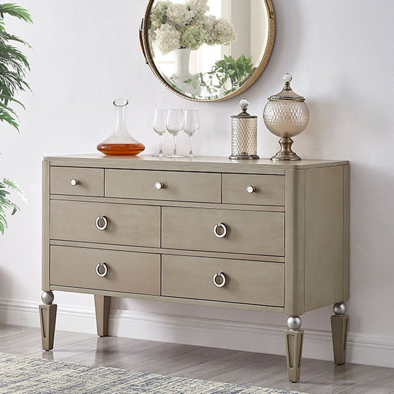 Elegant Seven-Drawer Accent Chest for Entryway