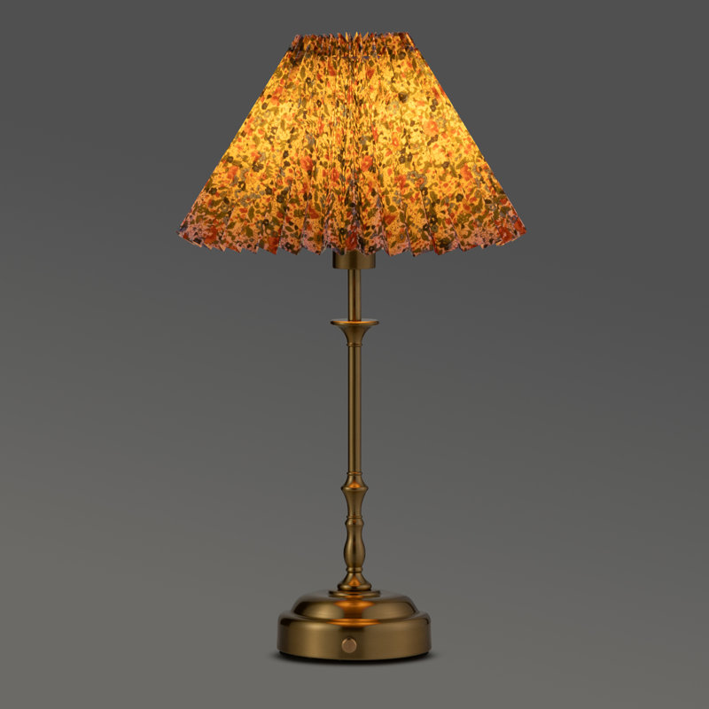 Arragon Metal Lamp