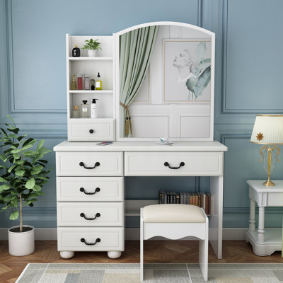 Meuble-lavabo élégant avec lumières et table