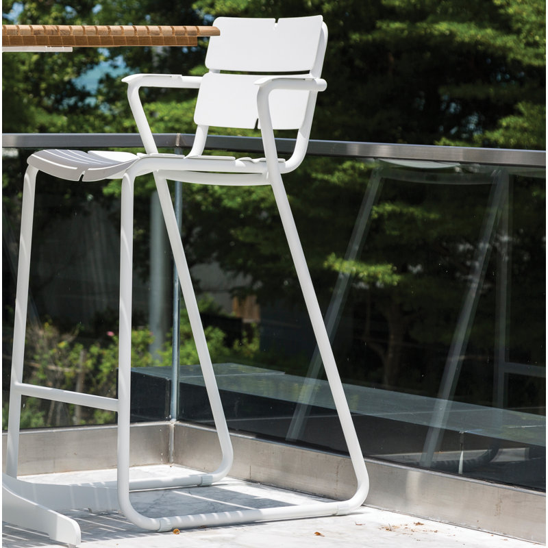 Corail 31.13" Patio Bar Stool, Pastel Green