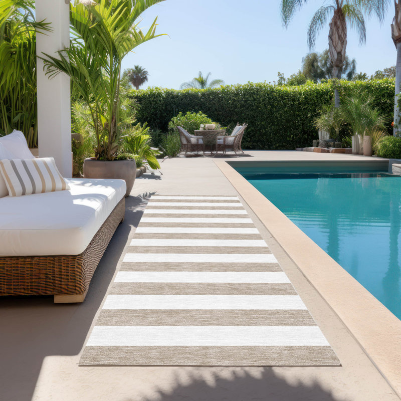 Tapis intérieur / extérieur Schaal, Tapis de couloir 2 pi 3 po x 7 pi 6 po