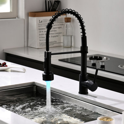 Robinet de cuisine contemporain avec lavabo à poignée simple à DEL et à abat-jour contemporain
