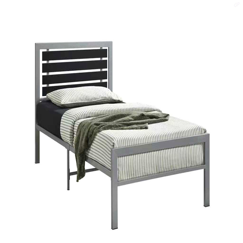 Structure de lit plateforme moderne en métal avec tête de lit et pied de lit, support de lattes en acier robuste, aucun sommier tapissier requis, fabrication stable pour réduire le bruit, dégagement sous le lit, assemblage facile