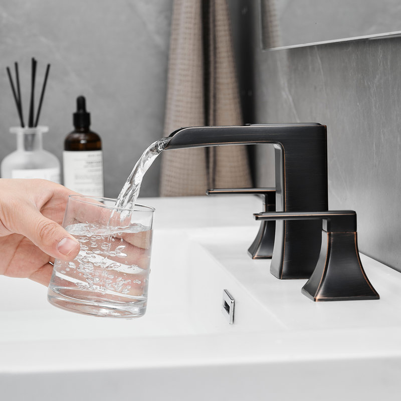 Robinet de lavabo de salle de bain espacé de 8 pouces, 3 trous, poignée double levier, avec bonde escamotable et tuyau d'évier stable