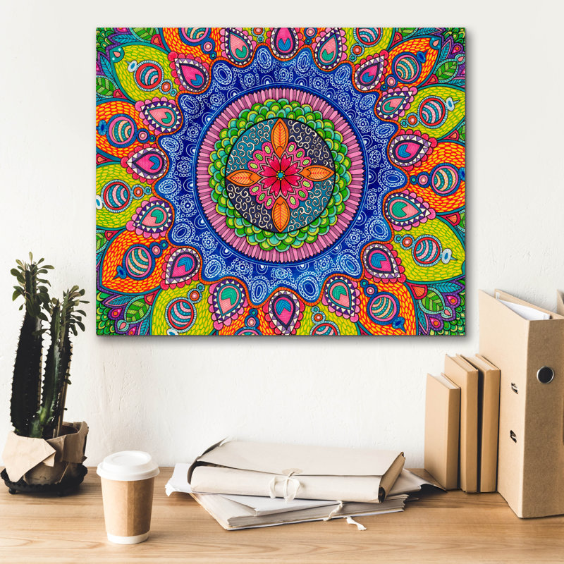 «Mardi Gras Mandala» par Hello Angel, art mural sur toile, H 20 po x l 24 po x P 0,75 po