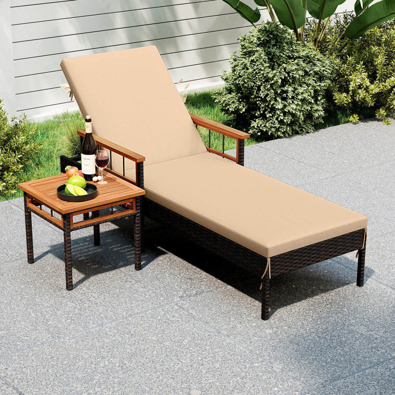 Ensemble 2 pièces de chaise longue d'extérieur en rotin avec table d'appoint