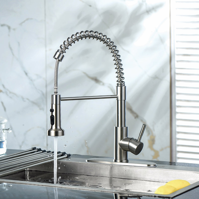 Kitchen Faucet With Pull-Down Spray Head