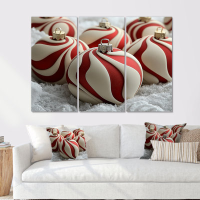 Red And White Christmas Peppermint Swirl I - Christmas Wall Decor Set