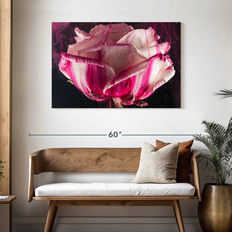 Harnek Modern Rose, 30" H x 45" W