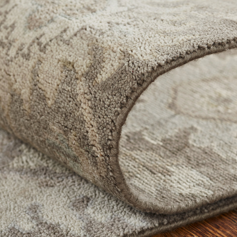 Wool Oriental Area Rug in Brown, Rectangle 2' x 3'