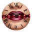 Femme avec des perles rouges dans la bouche dans une pose sensuelle - horloge murale moderne-60280383
