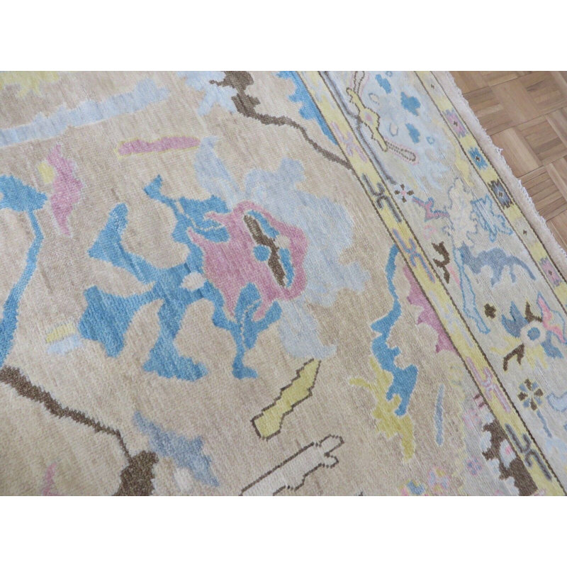 Tapis beige unique de 8 pi x 8 pi 1 po