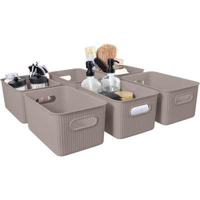 Paniers de rangement en plastique