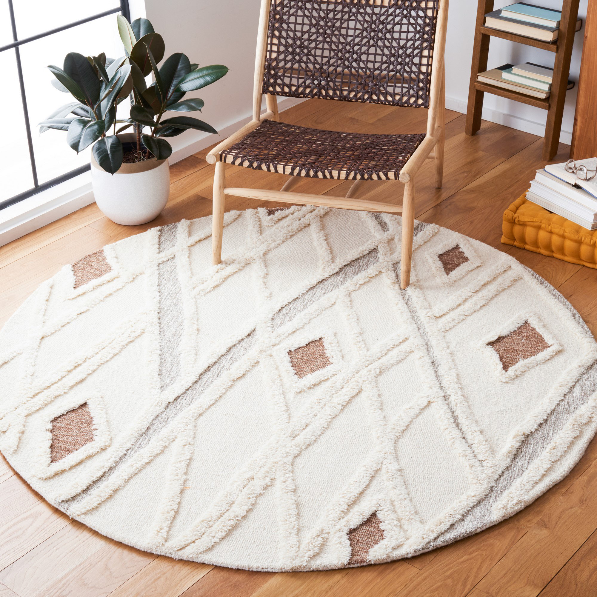 Trent Austin Design® Saphira Geometric Handmade Tufted Cotton/Wool ...