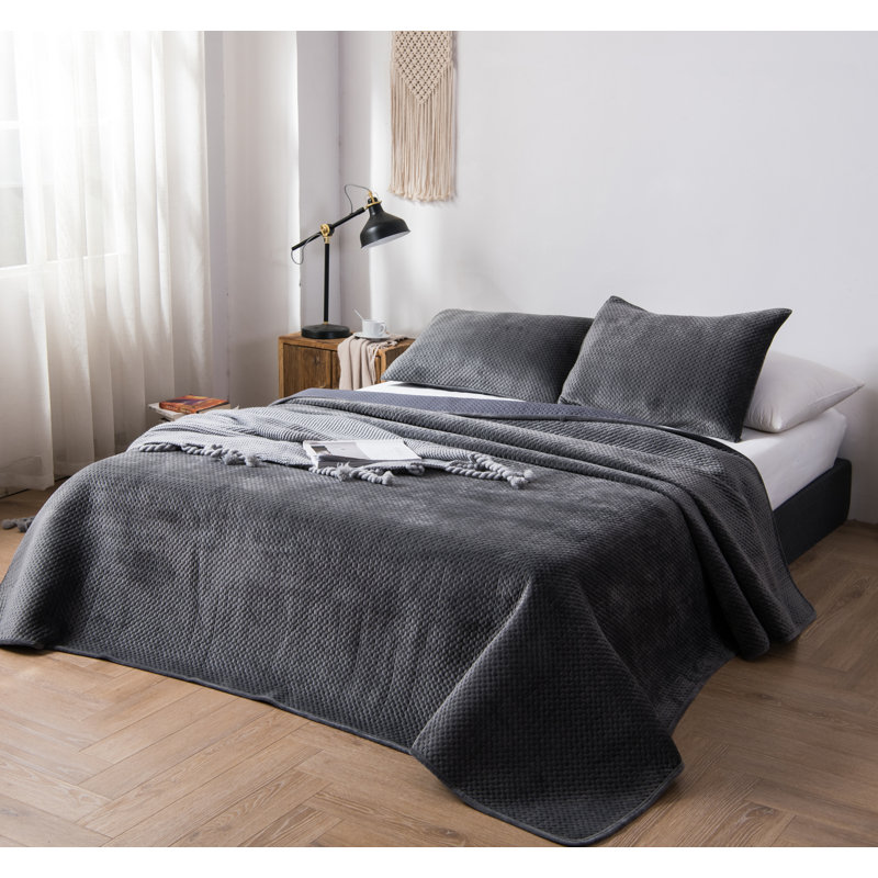 Polyester Velvet Quilt, Queen Coverlet + 2 Shams, Pewter Gray