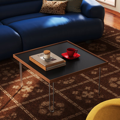 Table basse moderne carrée avec plateau noir en bois de cerisier
