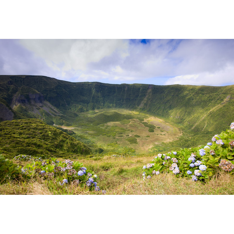 Volcanic Crater par Mlenny, H 8 po x l 12 po