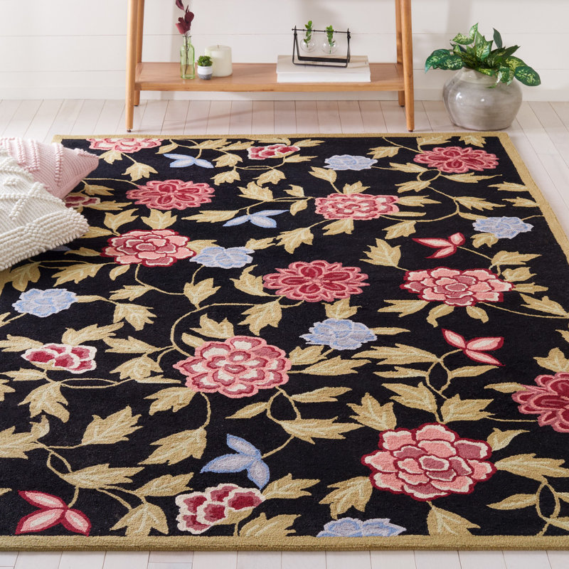 Tapis floral en laine crocheté à la main Jonsson, Rectangle 5 pi 3 po x 8 pi 3 po
