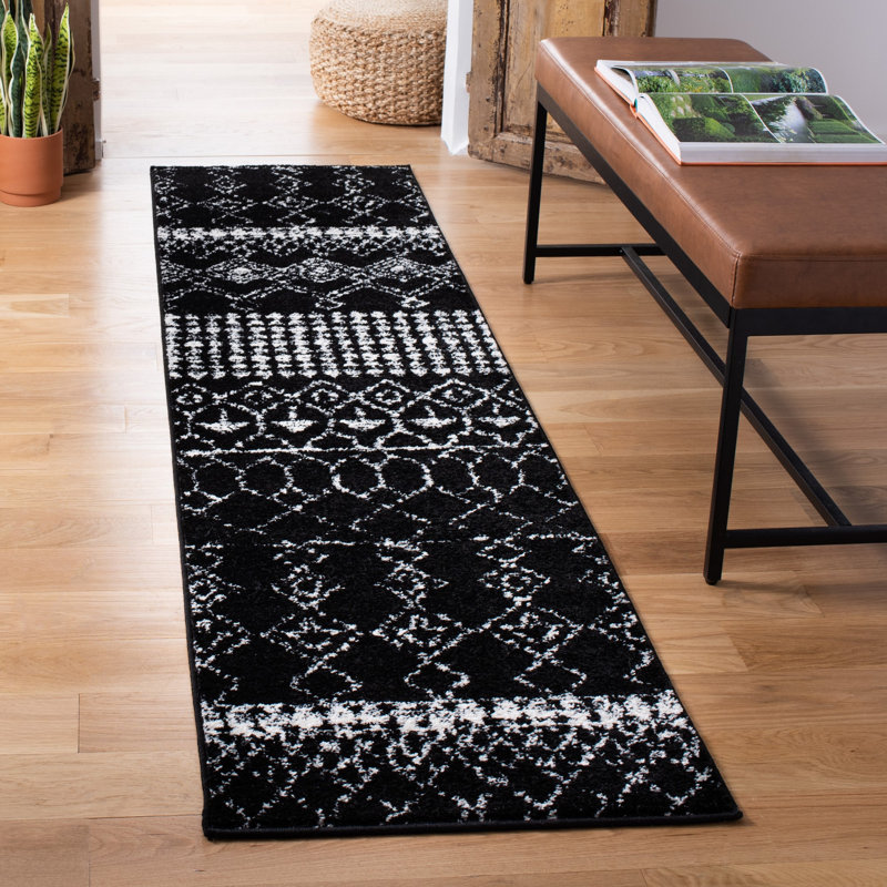 Tapis noir à motif géométrique Cobos, Tapis de couloir 2 pi x 11 pi