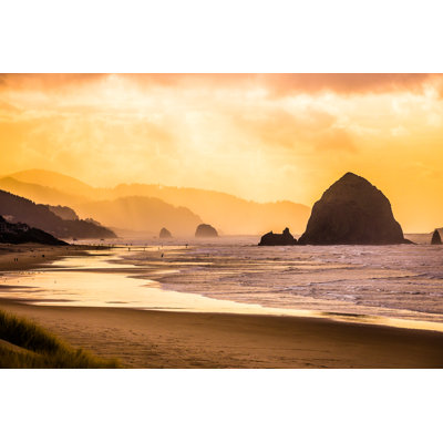 " Cannon Beach " by Gavin5808