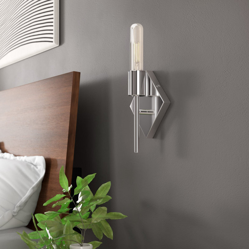 Alvertis 1 - Light Dimmable Wallchiere, Polished Chrome