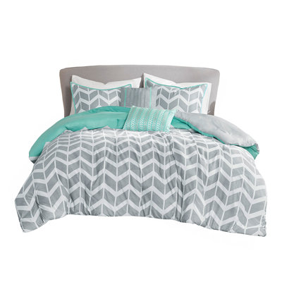 Twin/Twin XL Comforter Set