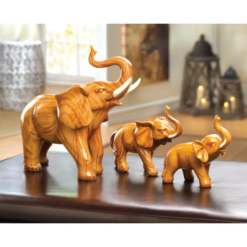 LUCKY ELEPHANT