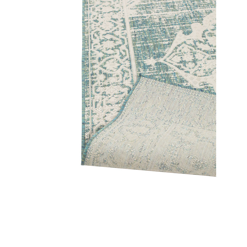 Izaguirre Oriental Indoor / Outdoor Rug, Rectangle 7'10" x 10'