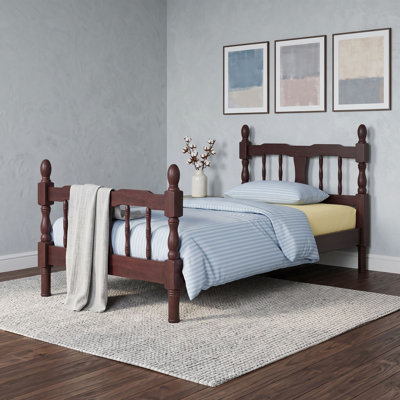 Classic Wood Platform Bed with Spindle Headboard and Slats