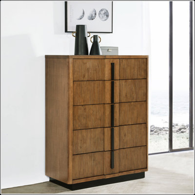 Commode 5 tiroirs Moraga Ash Brown avec rangement spacieux et design élégant pour la vie moderne