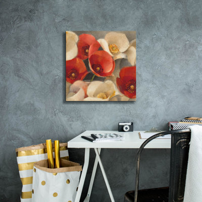 Poppies Bloom, art mural sur toile 2 po par Albena Hristova, 18 po x 18 po