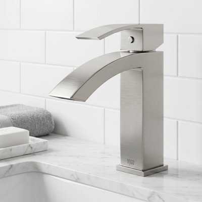 Robinet de salle de bain monotrou Satro