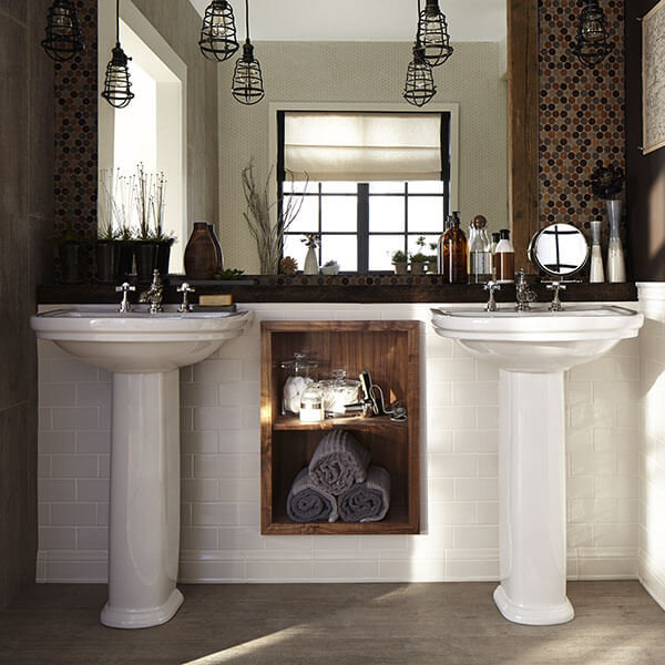 St. George Pedestal Base in Canvas White