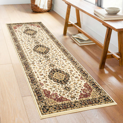 Classic GC_VIN5001 Cream 2 ft. 7 in. x 7 ft. 3 in. Area Rug
