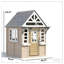 Maisonnette d'extérieur en bois gris avec ensemble de poêle, porte pour chien et jardinières
